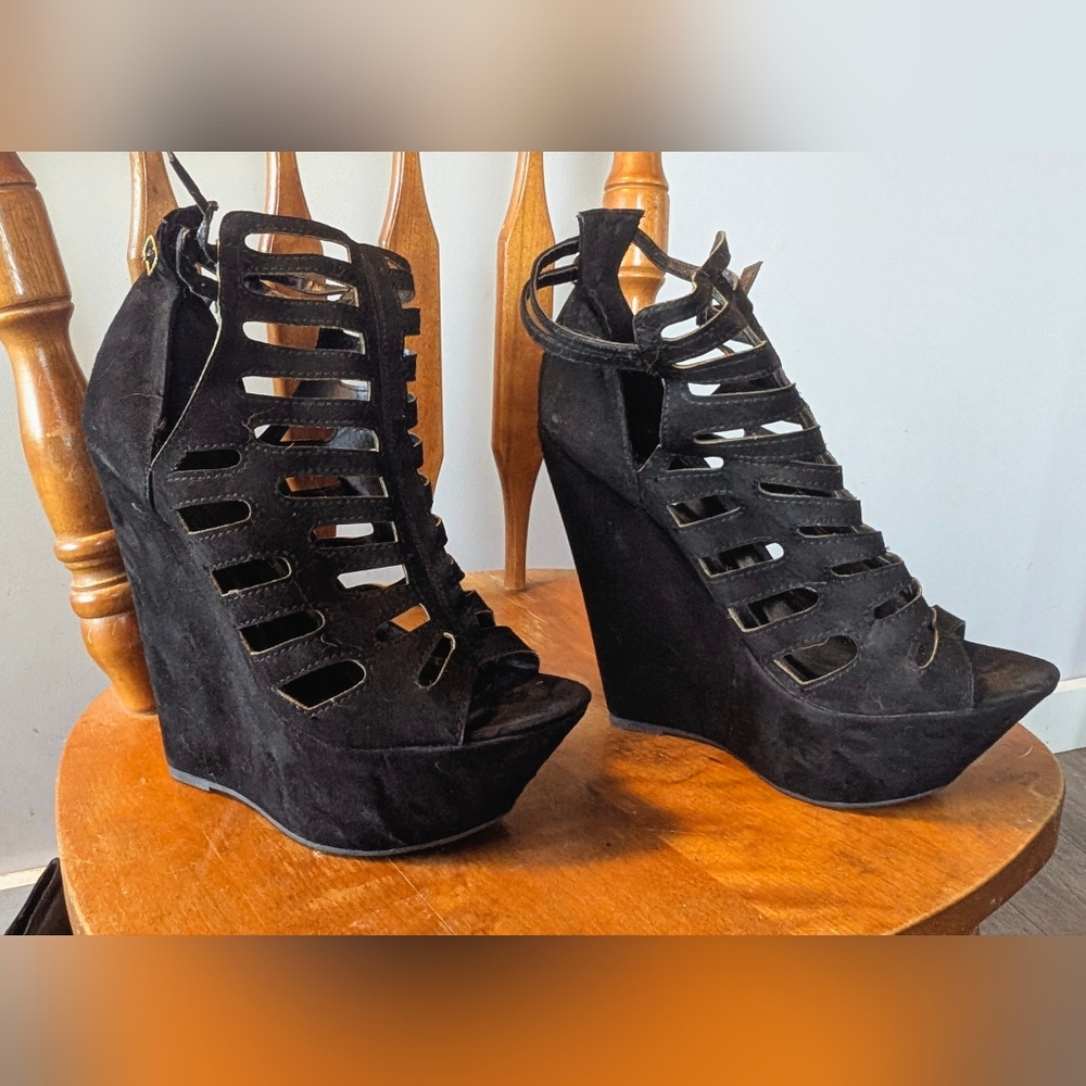 JustFab Black Strappy Wedge Sandals
